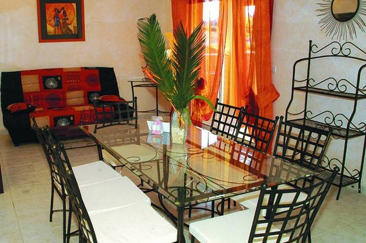 Location de vacances pour 6 personnes, animaux acceptés à Montréal (Rhône-Alpes)