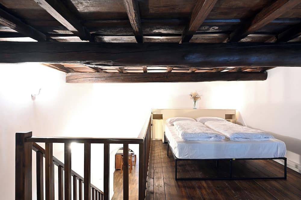 Apartamento entero, Cozy central and comfortable, suitable for couples and families with children in Albano Laziale, Castelli Romani