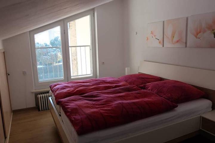 Ganze Wohnung, Ferienwohnung Kaiserblick ruhige Lage, zentral gelegen. in Stephanskirchen, Landkreis Rosenheim