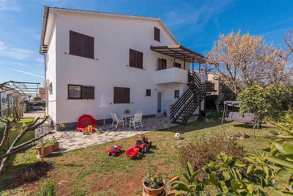 Entire apartment, Studio flat with terrace Novigrad As-2536-a in Novigrad, Umag Region