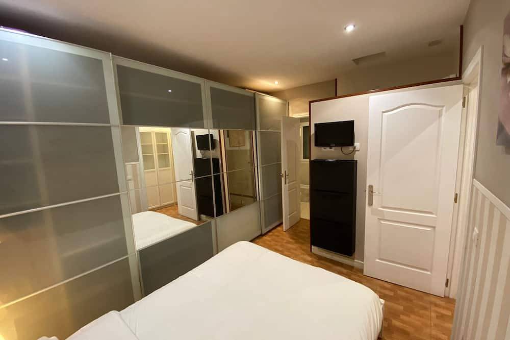 Cozy bungalow with private heated pool in Campo Internacional, San Bartolomé de Tirajana