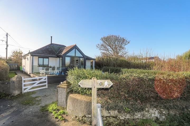 Holiday rental for 8 people, with Garden in Moelfre