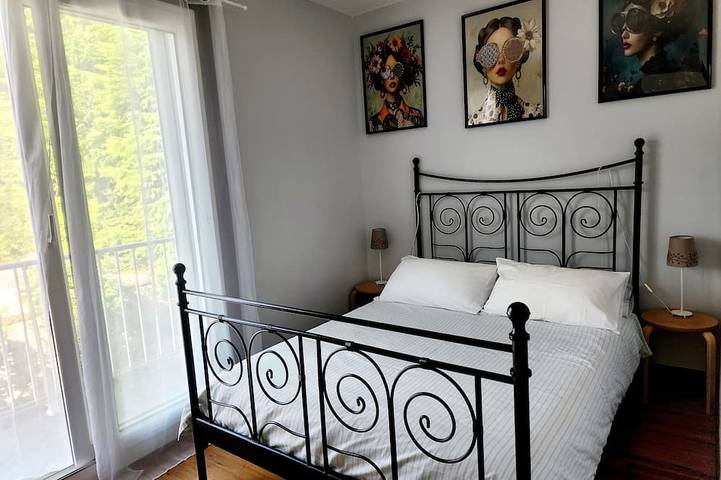 Gîte pour 4 personnes, avec terrasse ainsi que piscine et jardin à Mazamet - 2