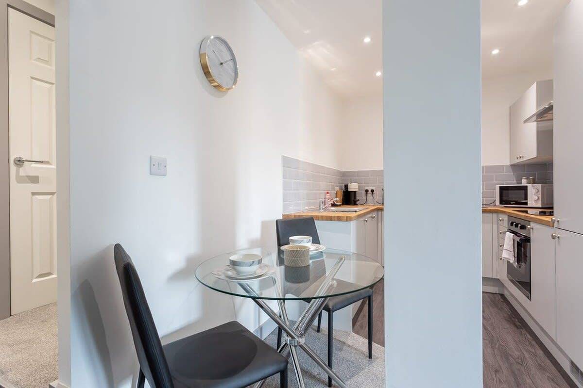 Entire apartment, Modern 1 Br Apartment in Hunslet Leeds City Center in Leeds, West Yorkshire