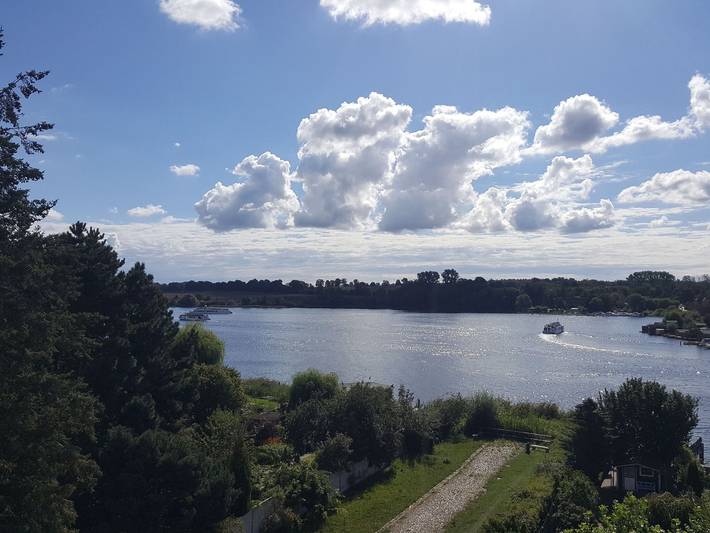 Ferienwohnung für 2 Personen, mit Seeblick und Balkon sowie Ausblick in Malchow - 3