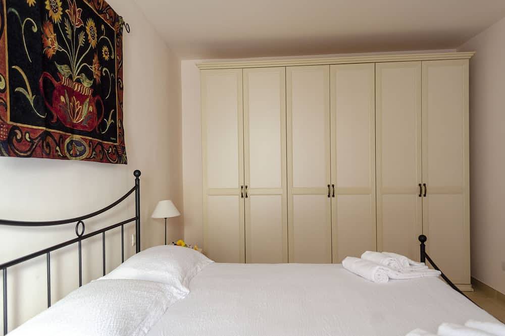 Ancient Thirteenth Century House within walking distance of the Cathedral in Altamura, Parque Nacional Alta Murgia