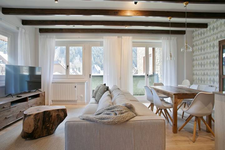 Apartamento entero, Luderna - Apto con terraza Bonaigua A4 Varicauba in Baqueira, Alto Arán