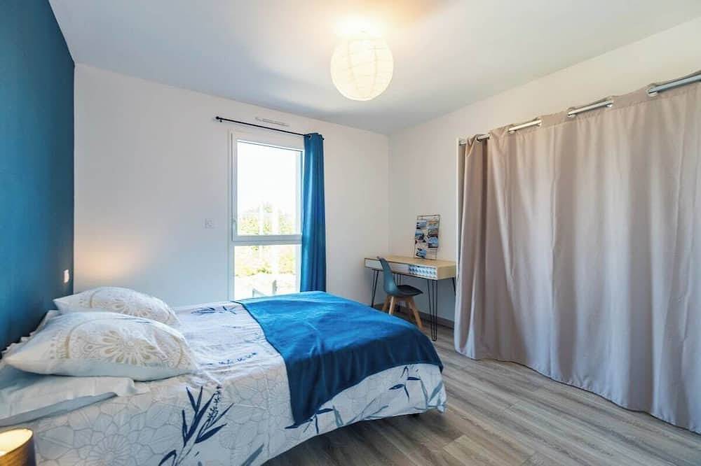 Ty Menez: New house close to shops and beaches in Pordic, Côte de Goëlo