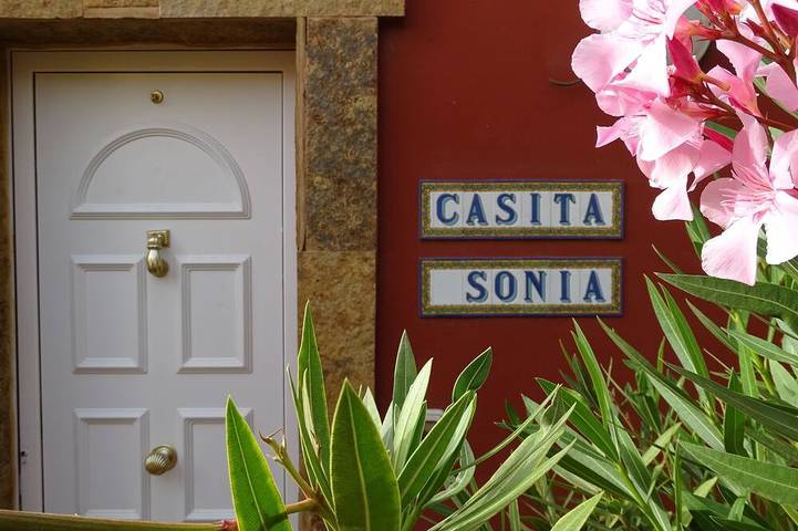 Casa de vacaciones para 4 personas, con jardín además de terraza y piscina - 1