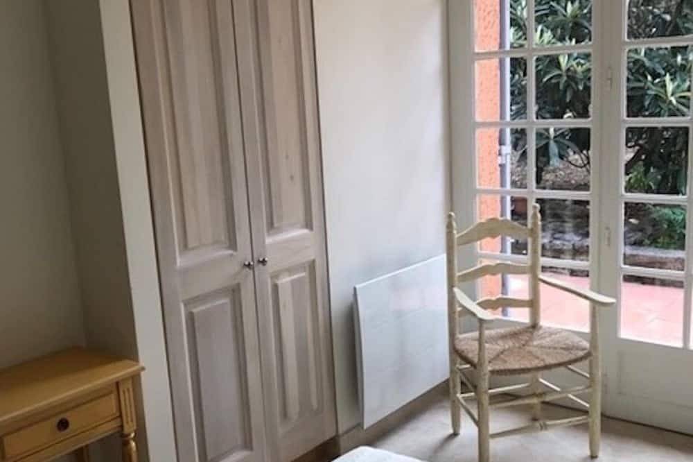 Completely renovated house in Oppède, Parc naturel régional du Luberon