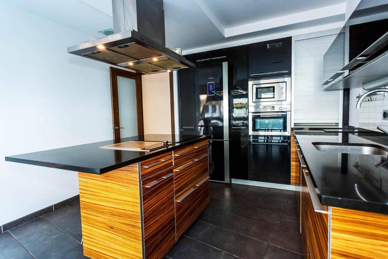 Apartamento entero, Three-Bedroom Apartment in Orio, Costa Vasca
