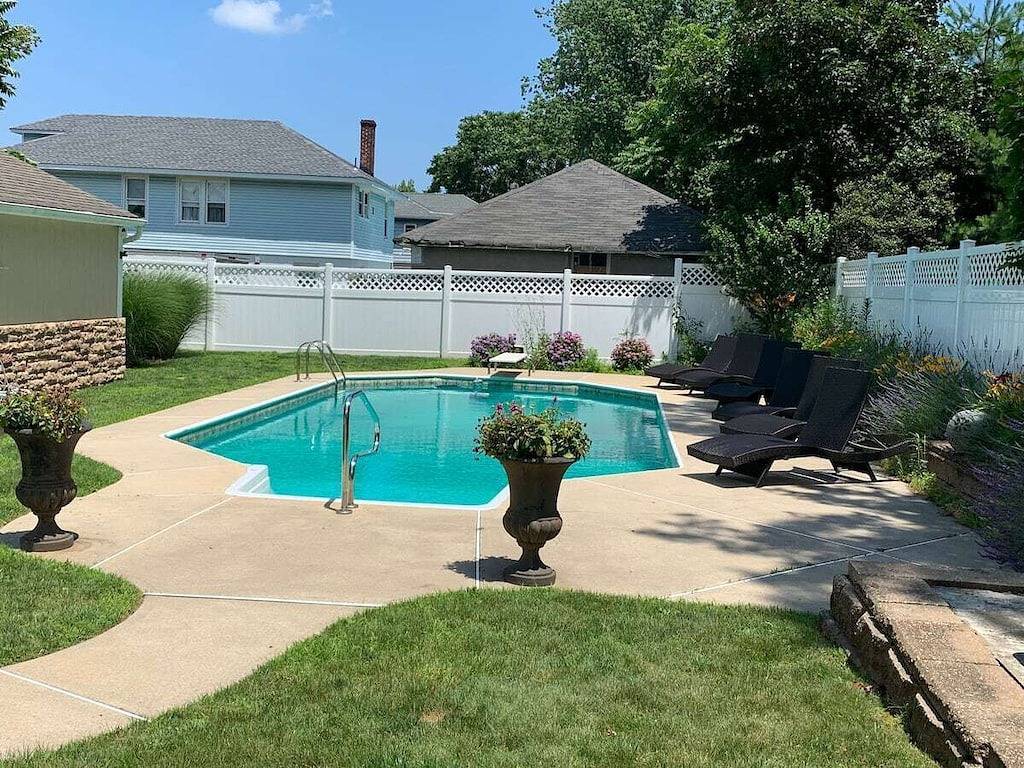Long Branch Beach house with Inground Pool in Long Branch, Monmouth County