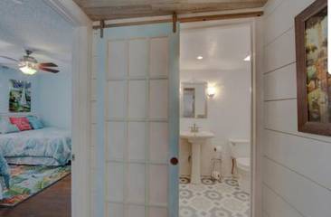 Vacation Home for 6 Guests in Miramar Beach, Emerald Coast, Picture 3