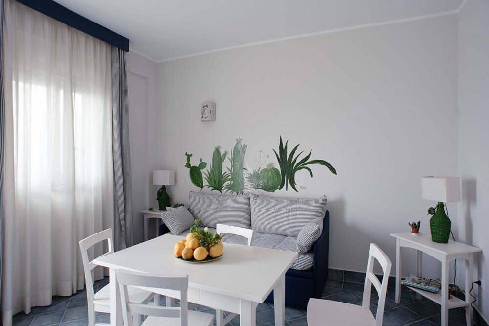 Entire apartment, Flach violett in Vibonati, Cilento