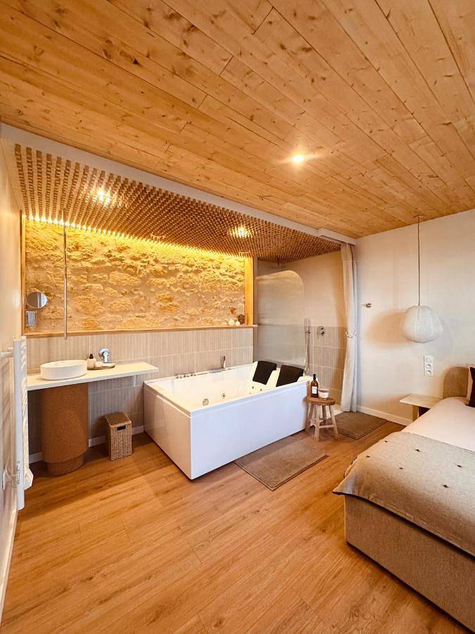 Appartement de vacances pour 2 personnes, avec Jacuzzi et Terrasse ainsi que Jardin et Sauna
