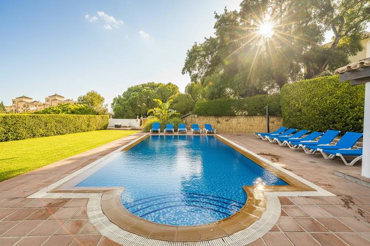 Finca für 12 Personen, mit Pool und Garten in Marbella - 4