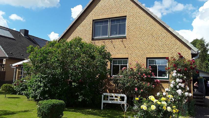 Ferienwohnung für 4 Personen, mit Terrasse und Garten - 1