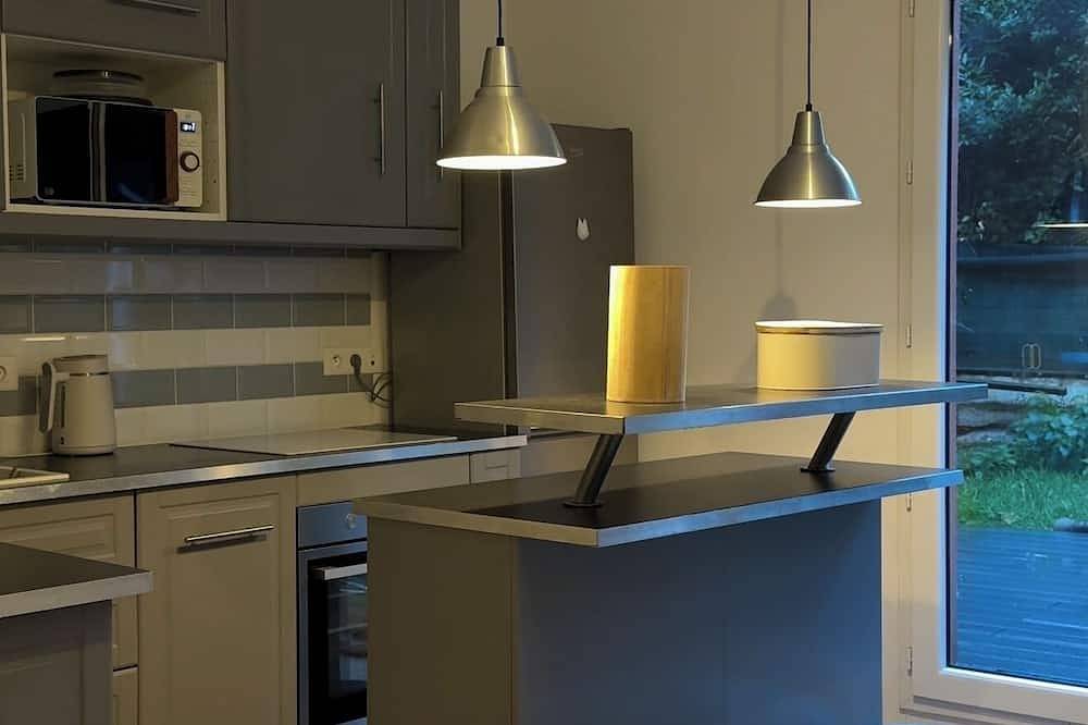 Apartamento entero, Private room - Garden & terrace in Noisy-le-Sec, Sena-Saint Denis