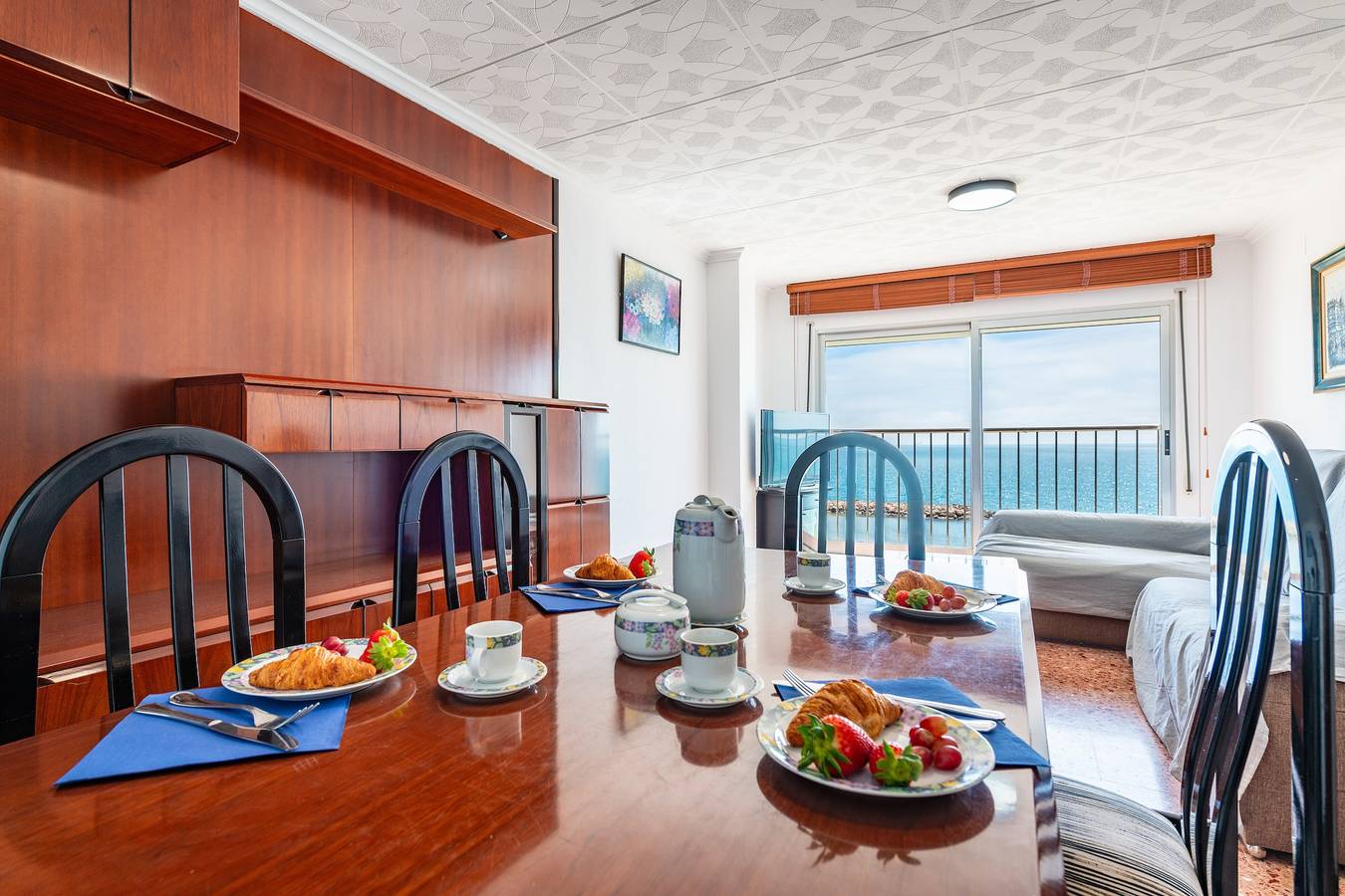 Apartamento entero, Apartamento 'Blau Mar' con vistas al mar, Wi-Fi y aire acondicionado in Vinaroz, Costa del Azahar