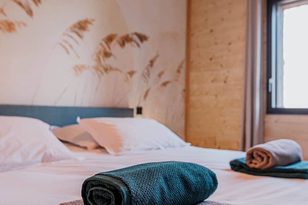Lodge de lujo con jacuzzi, piscina privada y acceso a spa en campo de golf in Le Chambon-sur-Lignon, Macizo Central