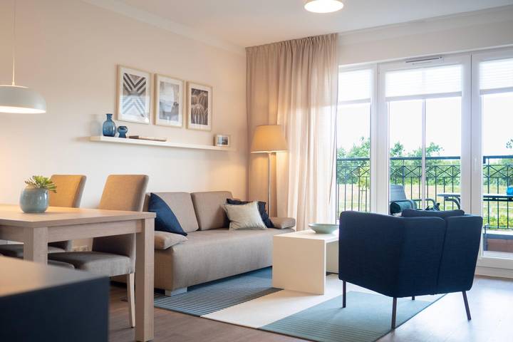 Ferienwohnung für 3 Personen, mit Balkon und Terrasse sowie Pool und Sauna in Börgerende-Rethwisch