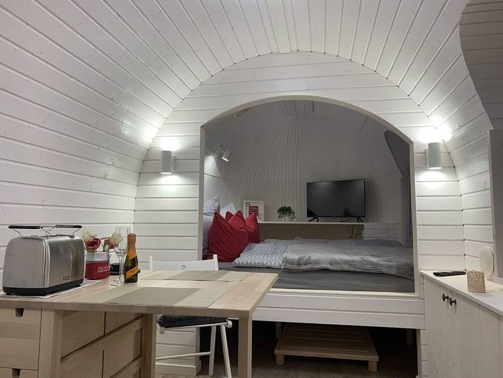 Wohnwagen für 4 Personen, mit Sauna und Garten sowie Ausblick und Terrasse in Niedersachsen - 2