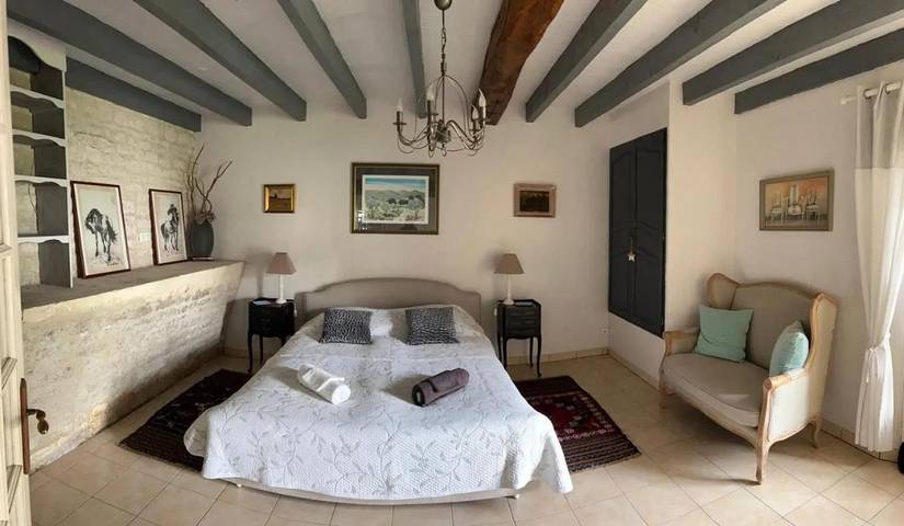 Location de vacances pour 3 personnes, avec terrasse et jardin dans Sigogne - 4