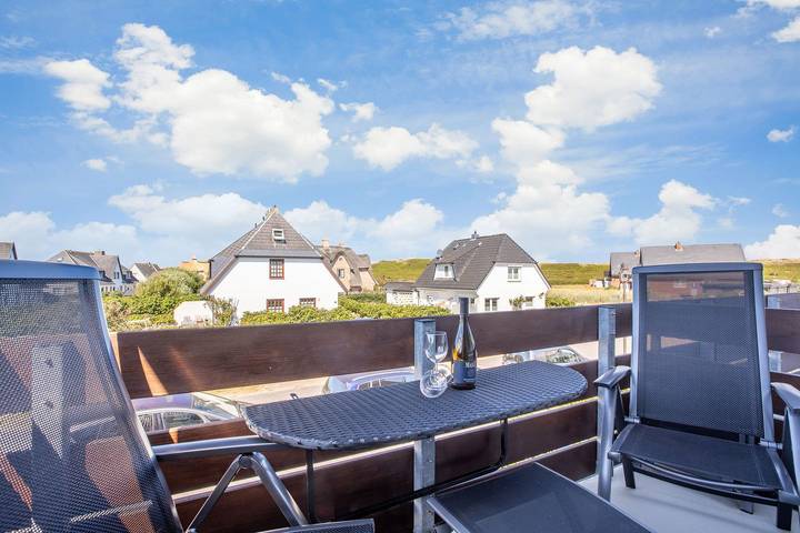 Ganze Wohnung, Das Quartier 18 ist eine kleine Wohlfühloase, die sich über 2 Etagen erstreckt. in Wenningstedt, Sylt
