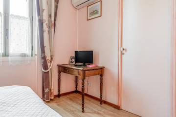 Chambre pour 2 Personnes dans Violès, Provence, Photo 3