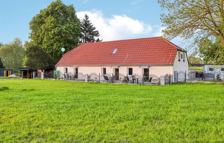 Ferienwohnung für 4 Personen, mit Terrasse in Schmatzin