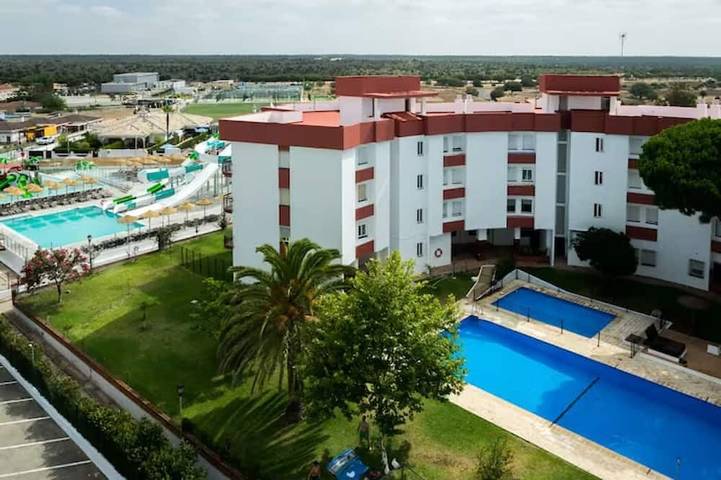 Appartement de vacances pour 5 personnes, avec terrasse ainsi que piscine et jardin, animaux acceptés - 1