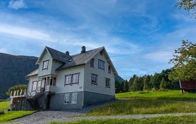 Ferienhaus für 9 Personen mit Terrasse in Vestnes, Nördliches Fjordnorwegen