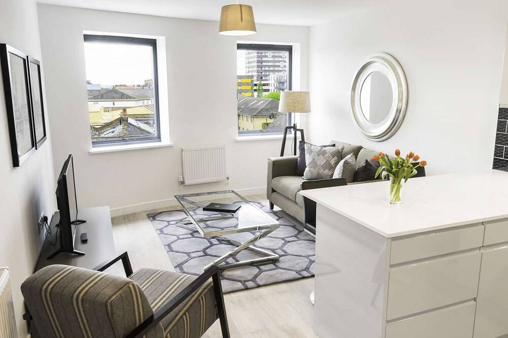 Apartamento entero, Spacious 2-Bedroom Executive Apartment – Ideal for Business Travellers in Tower Hamlets, Londres