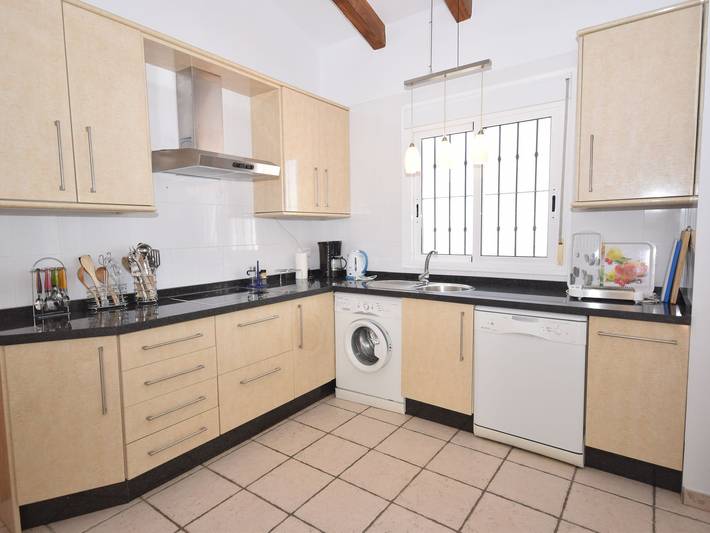 Casa rural para 6 personas, con terraza y piscina en Arenas - 4