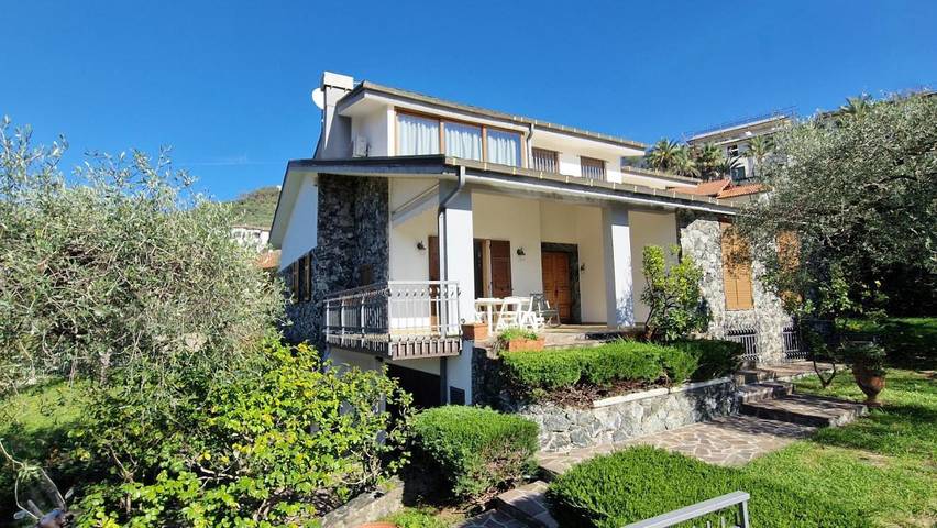 Gîte pour 4 personnes, avec jardin et vue à Leivi