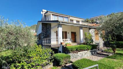 Gîte pour 4 personnes, avec jardin et vue à Leivi