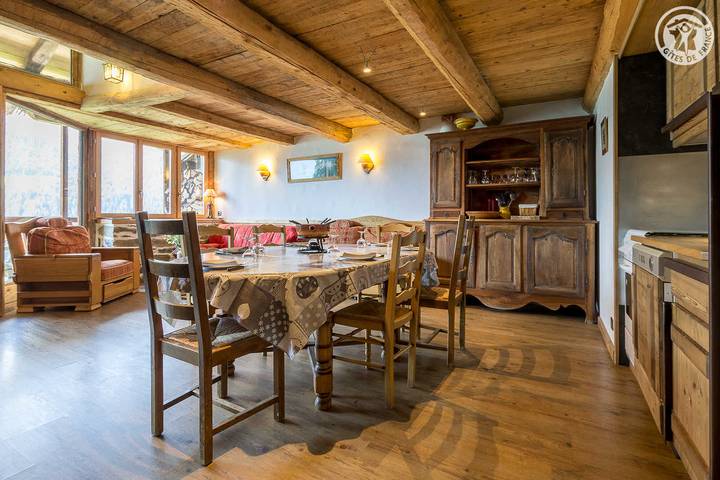 La Ferme D'aurelie - La Grange in Montvalezan, Albertville region