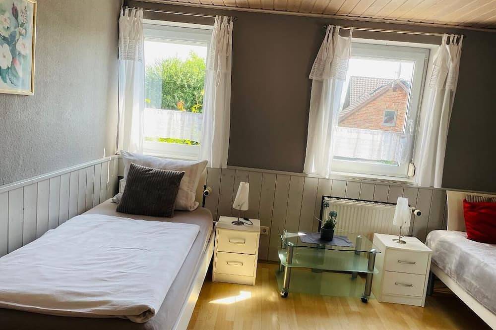 Ganze Wohnung, Feriendomizil mit 2 getrennten Schlafzimmern. Wlan gratis. in Margetshöchheim, Fränkisches Weinland