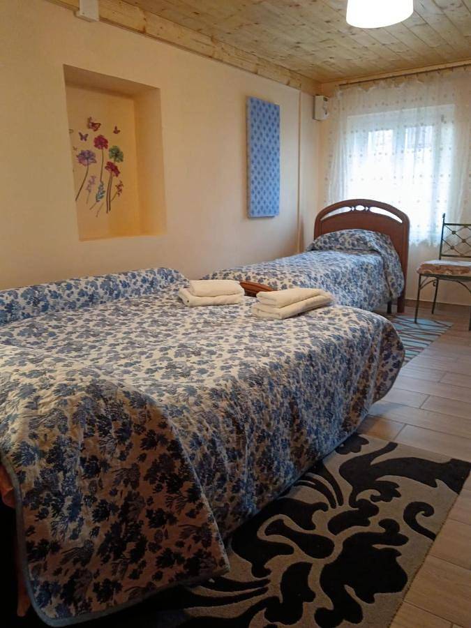 Location de vacances pour 3 personnes, avec Terrasse ainsi que Jardin et Vue à Cassacco - 3