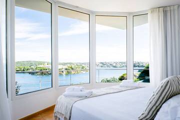 Villa in Es Castell, Coast of Menorca für 8 
