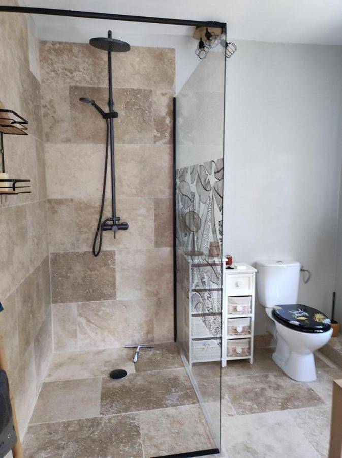 Location de vacances pour 2 personnes, avec terrasse et piscine, animaux acceptés à Vire-sur-Lot - 3