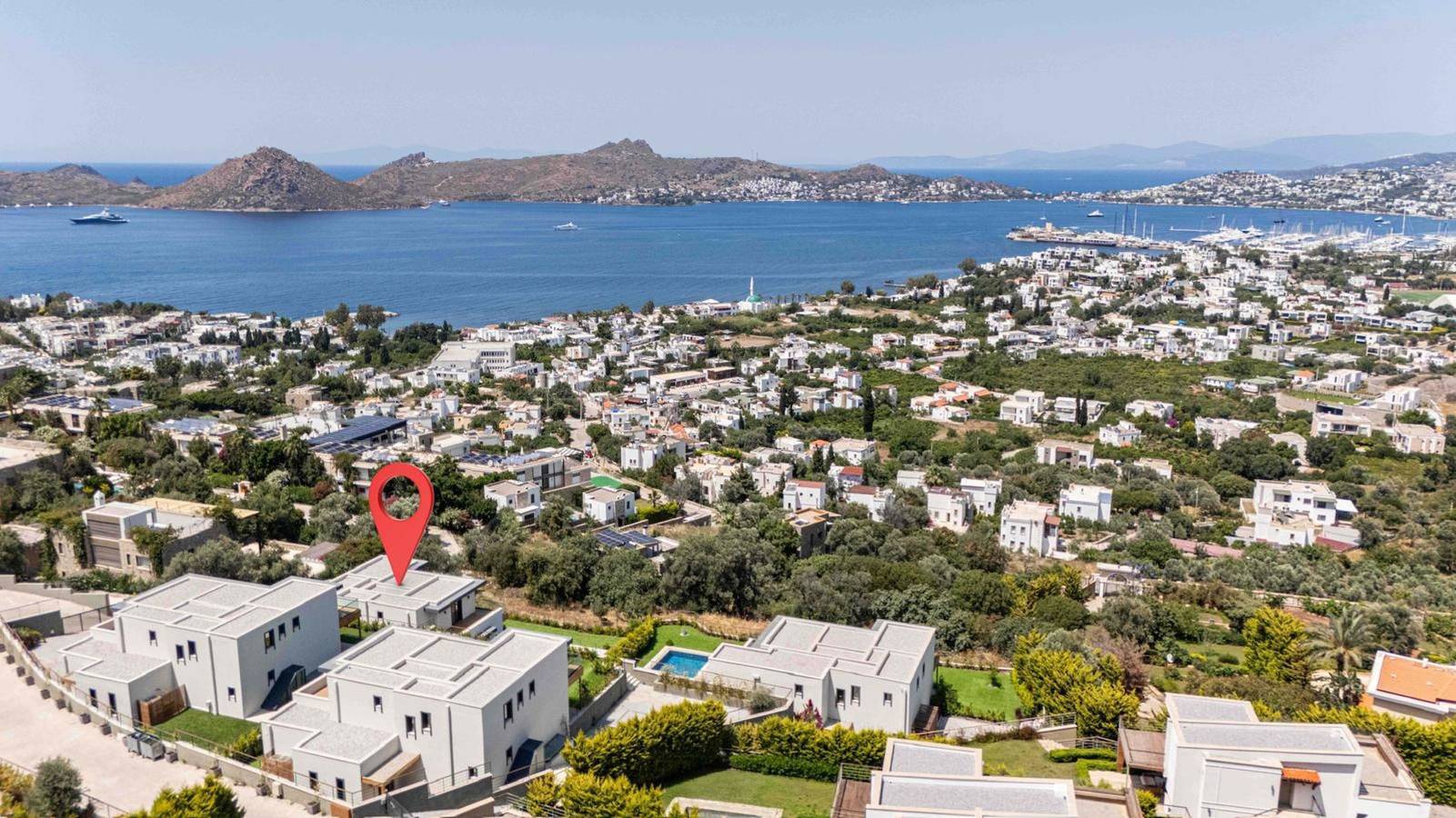 Atemberaubende Villa mit 5 Schlafzimmern und Panoramablick auf den Yachthafen von Yalikavak in Bodrum, Provinz Muğla