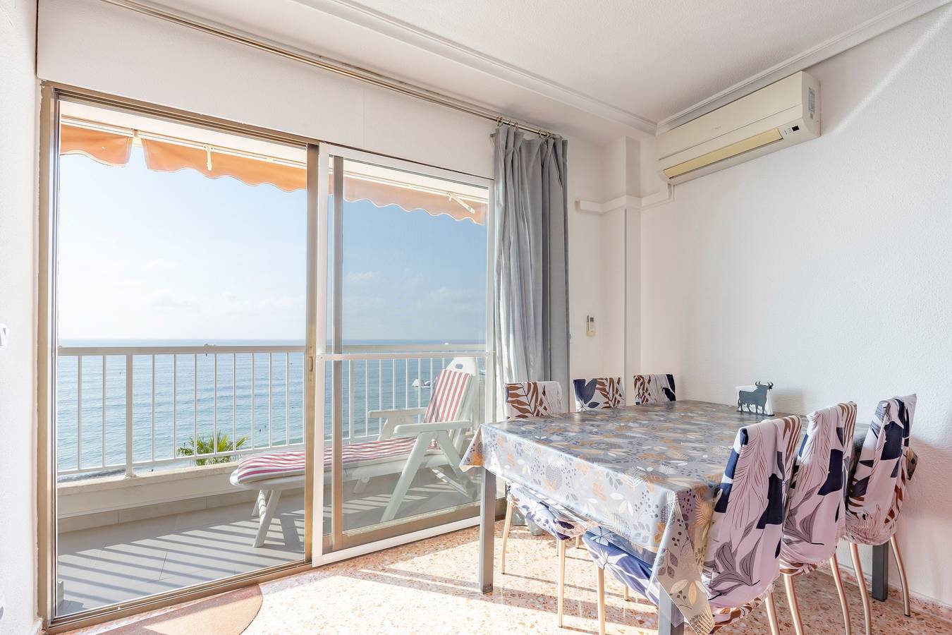 Hel lejlighed, Apartment 'Villa Penélope' with Sea View, Wi-Fi and Air Conditioning in La Vila Joiosa, Costa Blanca