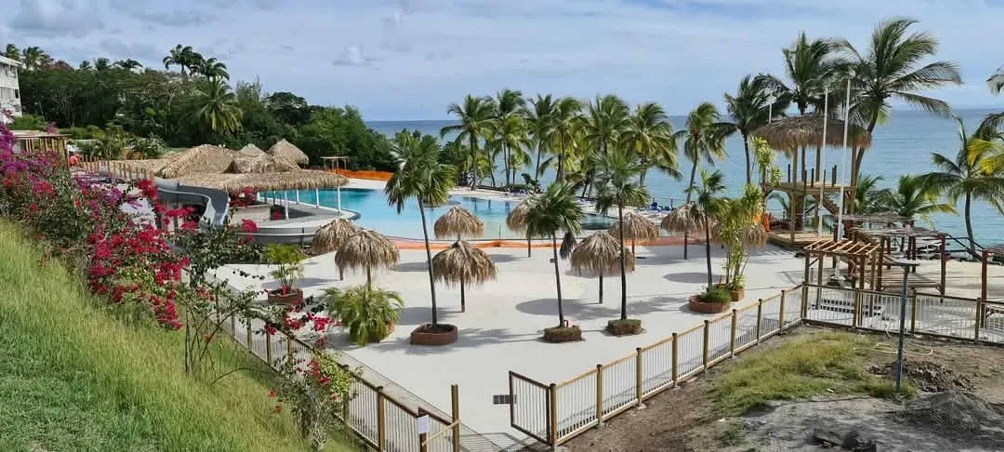 Apartamento entero, Apartamento con piscina en Diamant, 23 m² in Le Diamant, Martinica