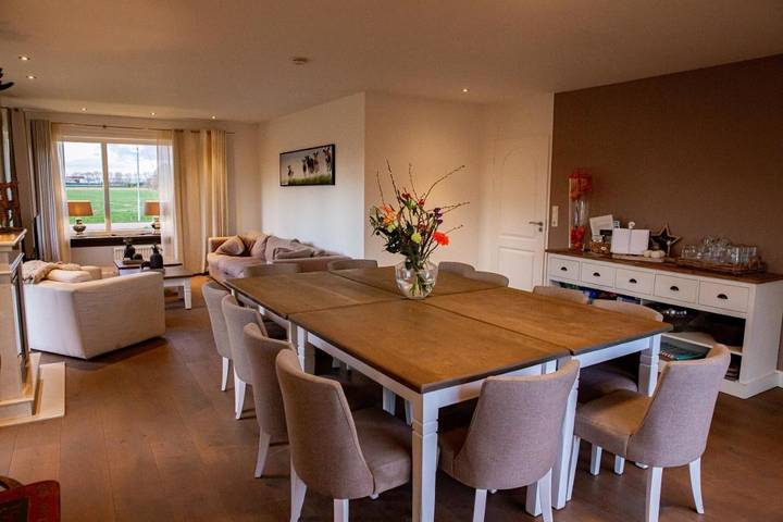 Ferienhaus für 12 Personen, mit Terrasse und Garten sowie Ausblick