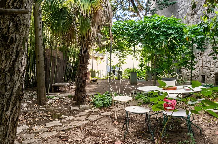 Appartement entier, Appartement dans la ville médiévale de Sauve avec terrasse in Sauve, Région du Vigan
