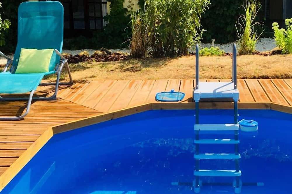 Granero viejo. Casa rural con impresionantes vistas al castillo y al valle. in Rouffignac-Saint-Cernin-de-Reilhac, Périgord Noir