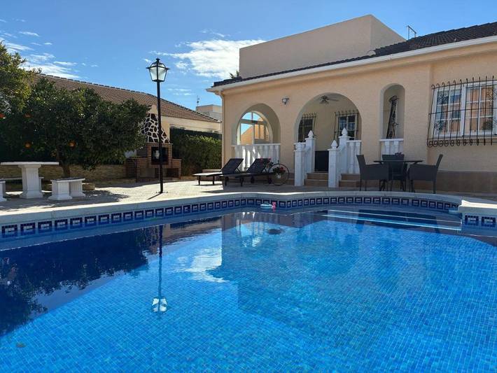 Casa rural para 6 personas, con piscina además de jardín y vistas, Se admiten mascotas en Los Alcázares - 2