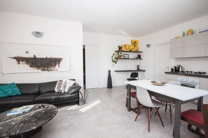 Location de vacances pour 4 personnes, avec piscine et jardin à Lenno - 3