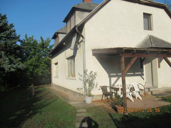 Maison de vacances avec jardin et à seulement 300 m de la plage in Csopak, Balatonfüredi járás